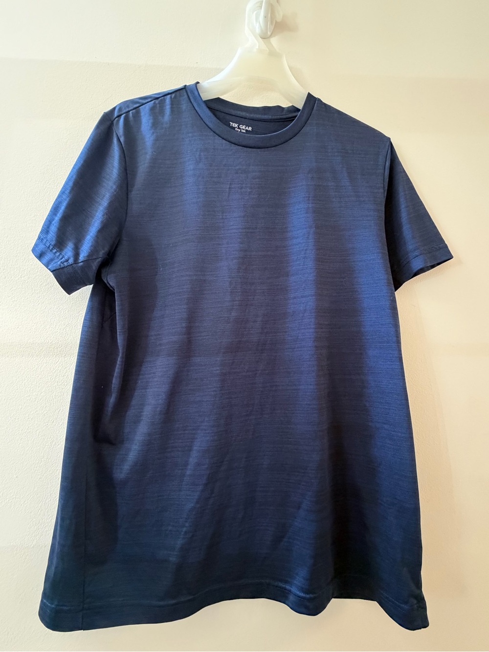 tek gear Men's Short-Sleeve Crew Tee in Navy
